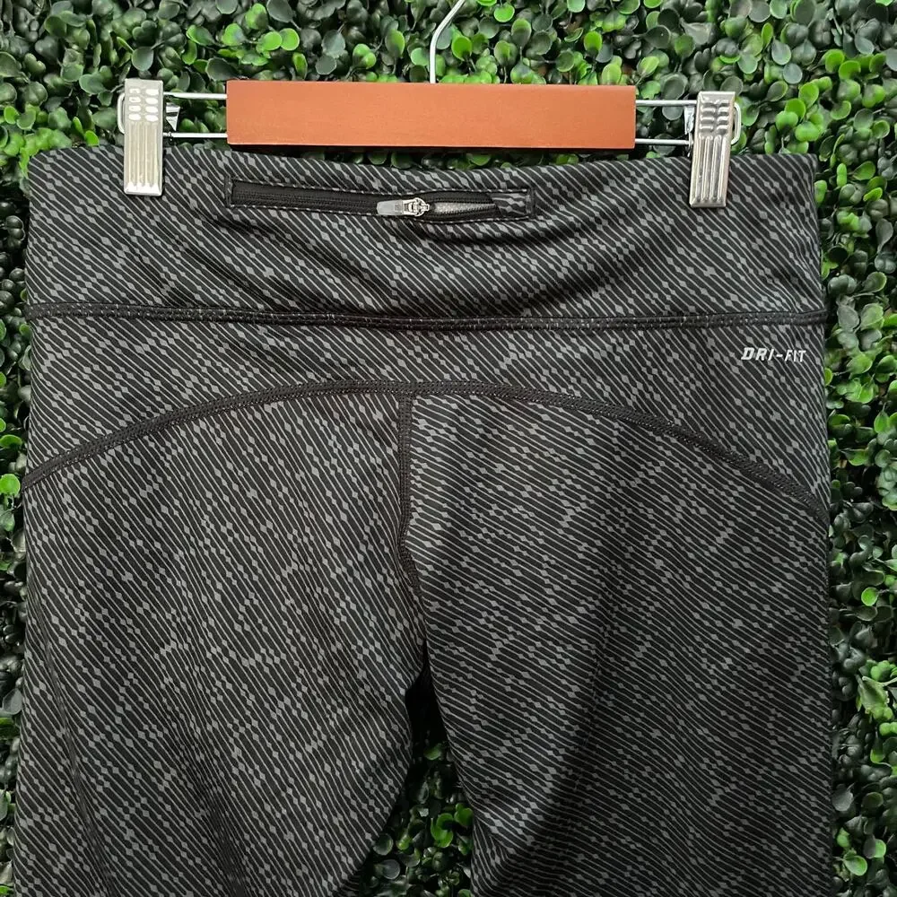 Nike, Leggings, Women's Size M - Picture 6 of 9